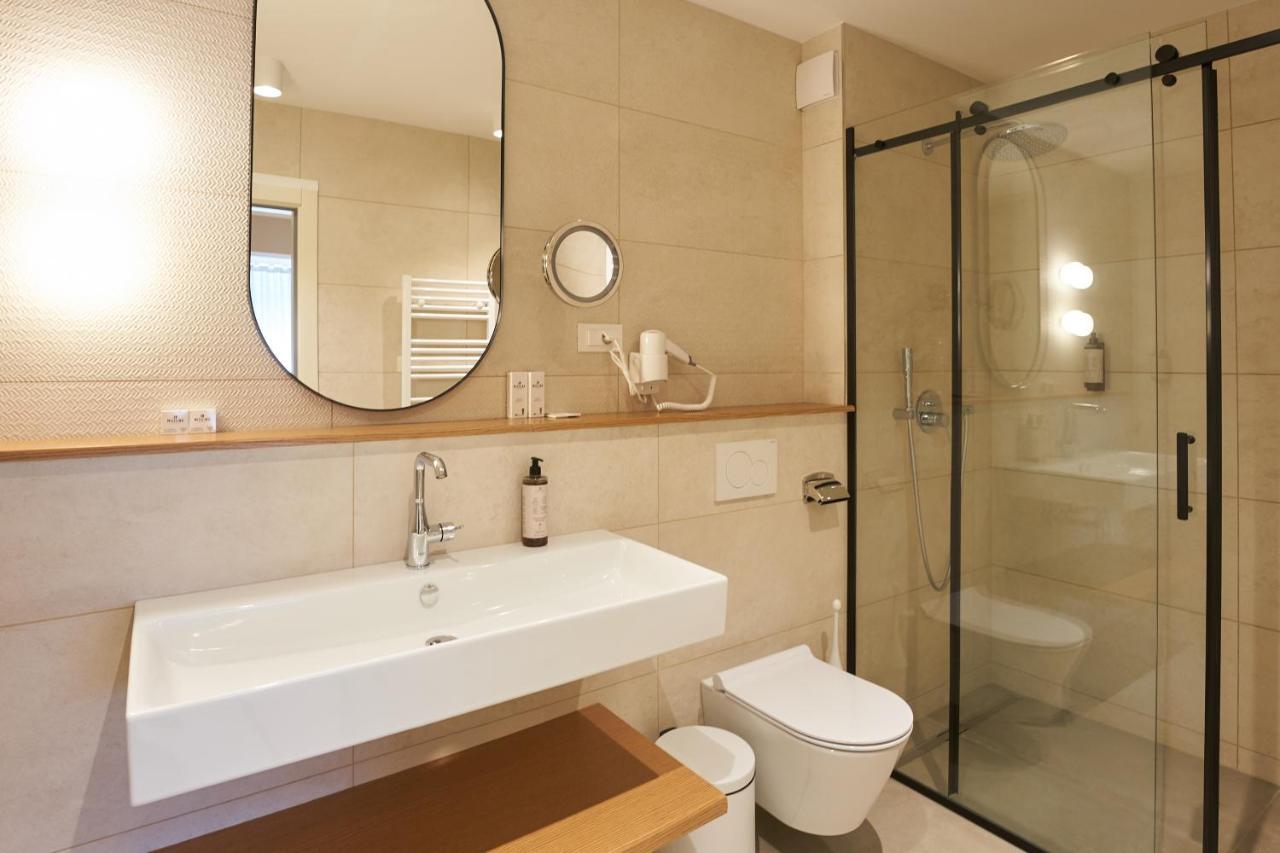Dolcemente Garni Hotel Superior Изола Екстериор снимка