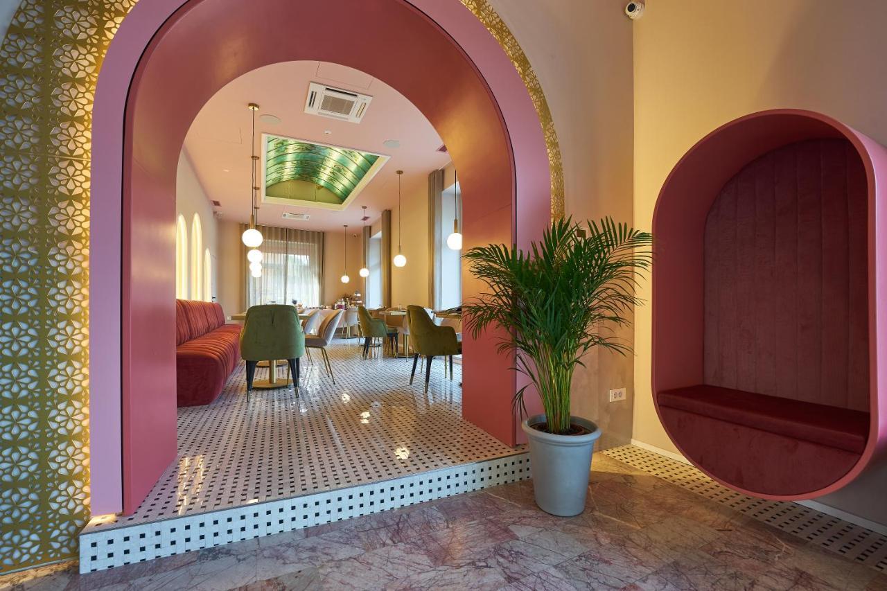 Dolcemente Garni Hotel Superior Изола Екстериор снимка